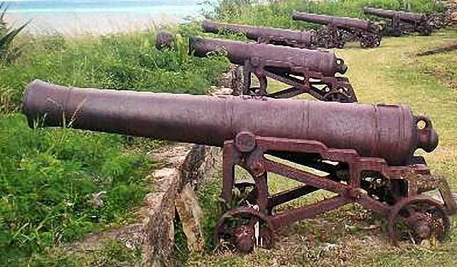 2.5 tons Cannon Guns At Fort James Antigua lCannons from colinial days